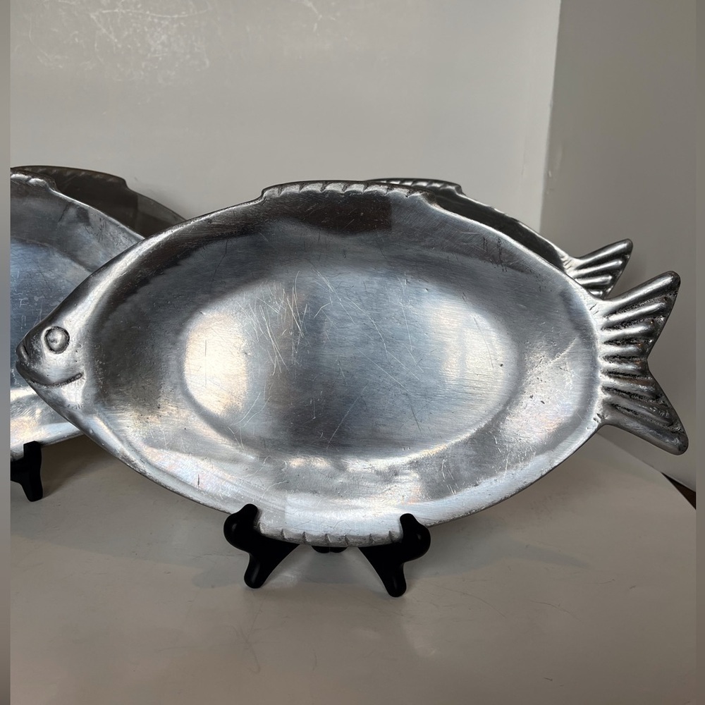 York Metalware Fish Platter by York Metalcrafters.  Made in USA